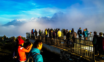 माैसममा सुधारसँगै पर्यटकीय गन्तव्य पुनहिलमा पर्यटककाे चहलपहल शुरू